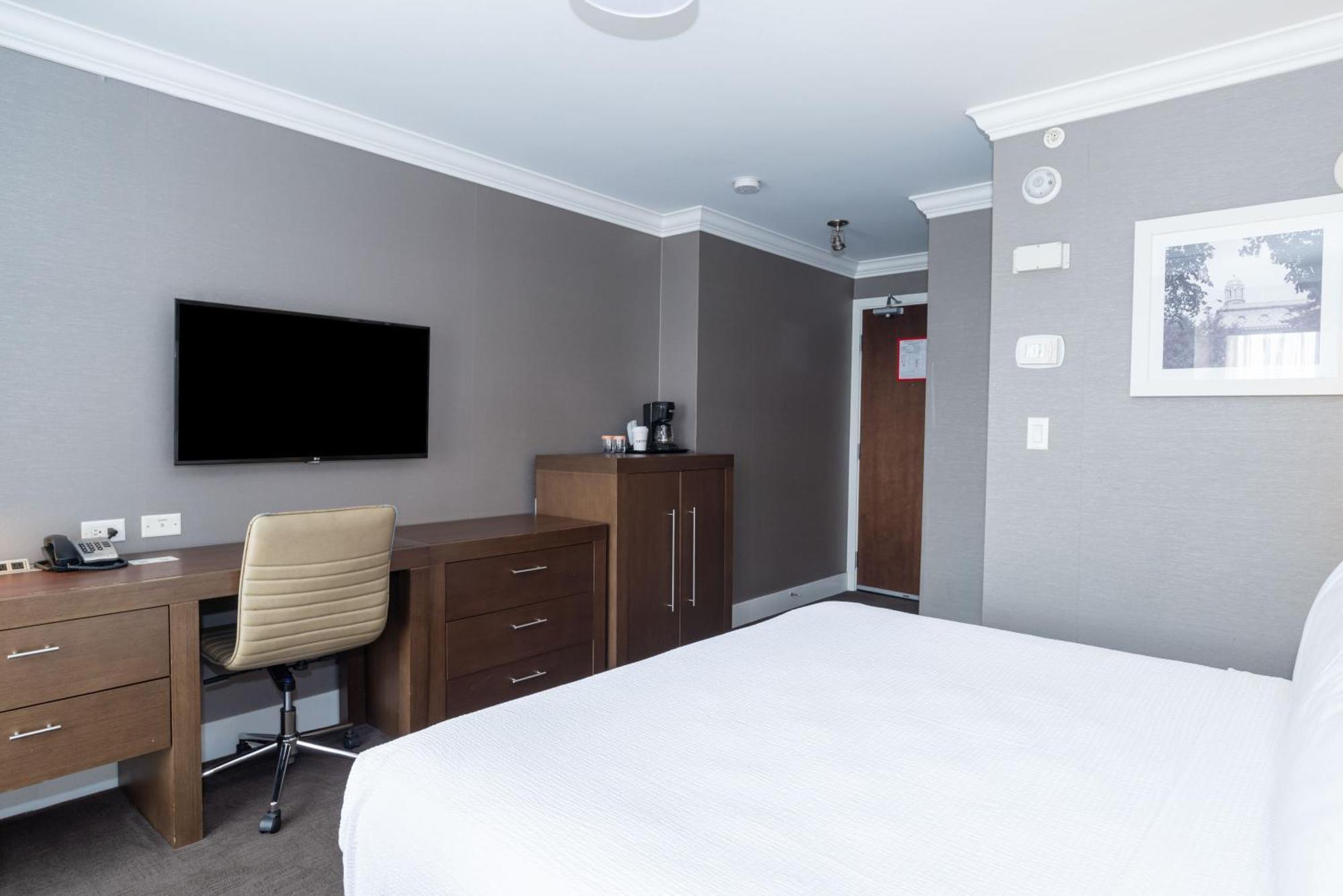 Sandman Hotel Edmonton West Exterior photo