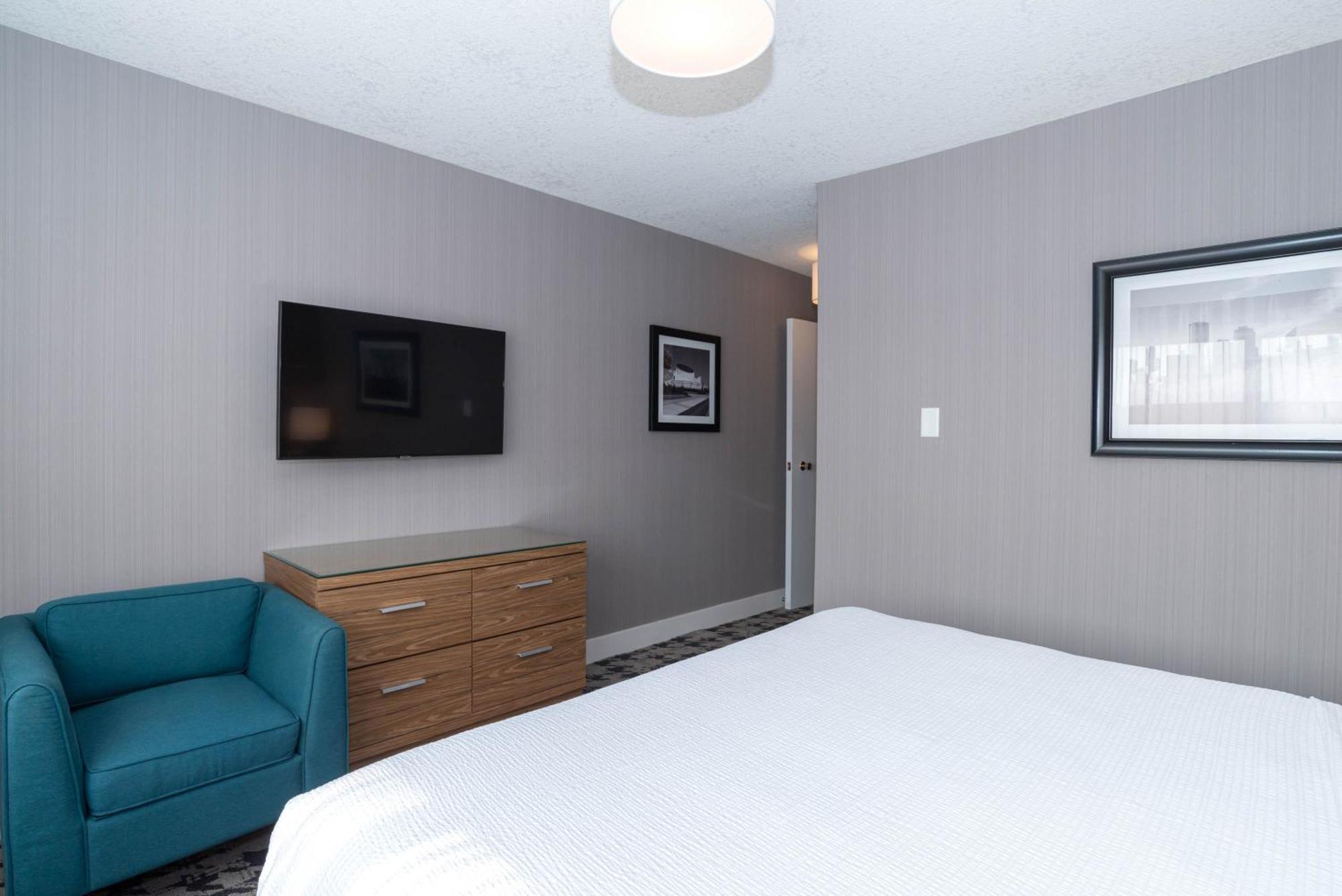 Sandman Hotel Edmonton West Exterior photo